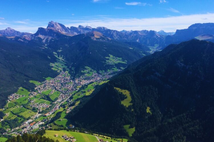Val Gardena, il cuore delle Dolomiti: un viaggio tra natura, cultura ed emozioni