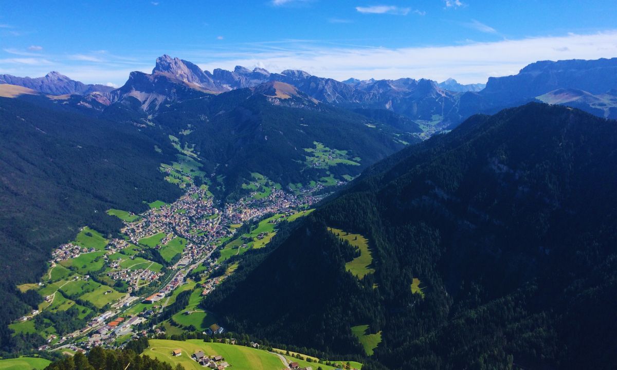 Val Gardena, il cuore delle Dolomiti: un viaggio tra natura, cultura ed emozioni
